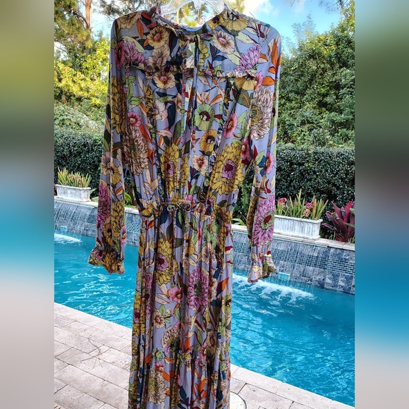 Three Islands Dresses & Skirts - Boho-chic Floral Ruffle Long Sleeve Split-neck Maxi Dress Women's Size M NWOT